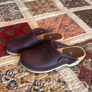 Mia Alma Swedish Wood Leather Clog 38 Burgundy Maroon Wine